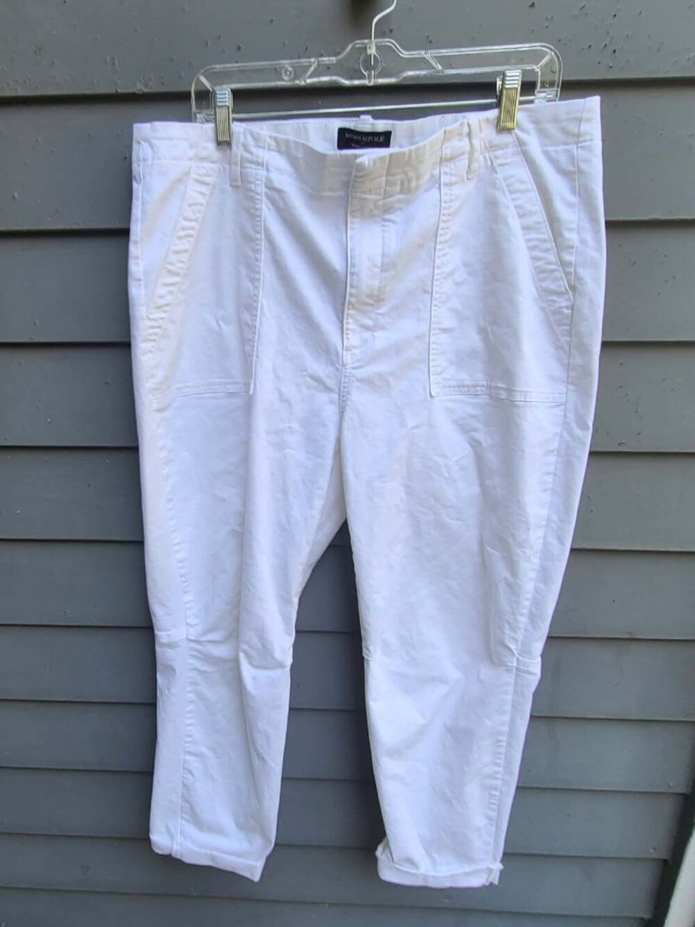 Banana Republic Factory White Girlfriend Authentic Chino size 16